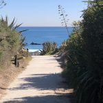 Zugang zum Strand unten in Alcaidesa